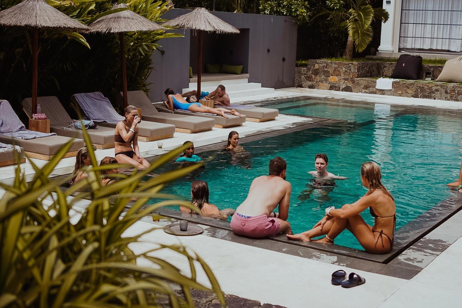 The Salty Pelican Yoga & Surf Retreat Dikwella Exteriör bild